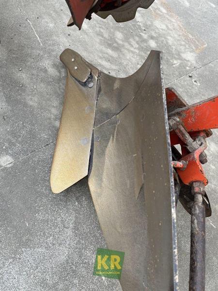 Grote foto kuhn vari master 121 690785 agrarisch ploegen