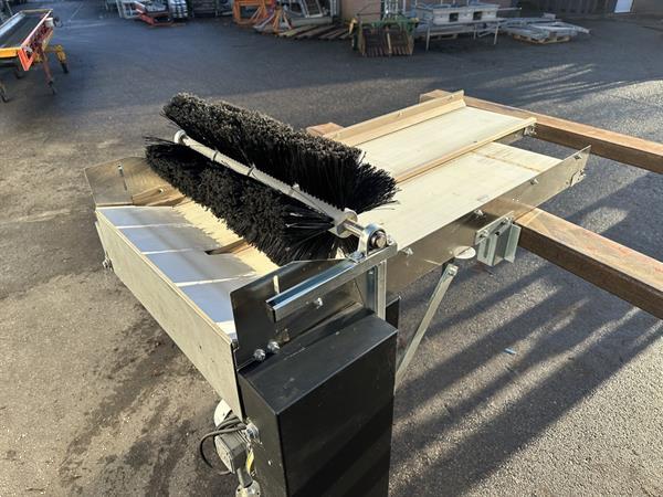 Grote foto aweta feeding belt transportband 2 rijstroken 33 cm agrarisch transportbanden