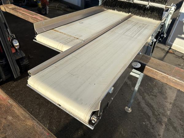 Grote foto aweta feeding belt transportband 2 rijstroken 33 cm agrarisch transportbanden