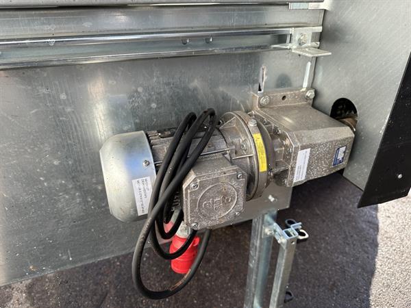 Grote foto aweta feeding belt transportband 2 rijstroken 33 cm agrarisch transportbanden