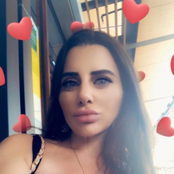 Grote foto ik hou van uitdagingen en jij contacten en berichten vrouw zoekt man