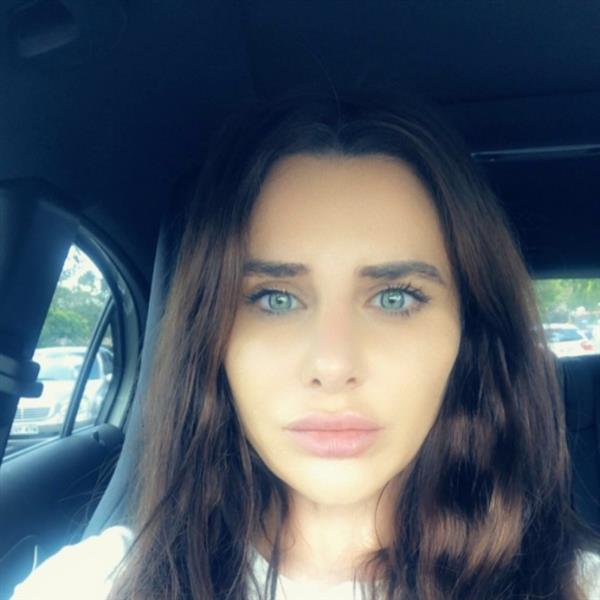 Grote foto ik hou van uitdagingen en jij contacten en berichten vrouw zoekt man