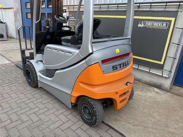 Grote foto vs 22466 elektrische triplex heftruck still rx60 30 bj2017 agrarisch heftrucks