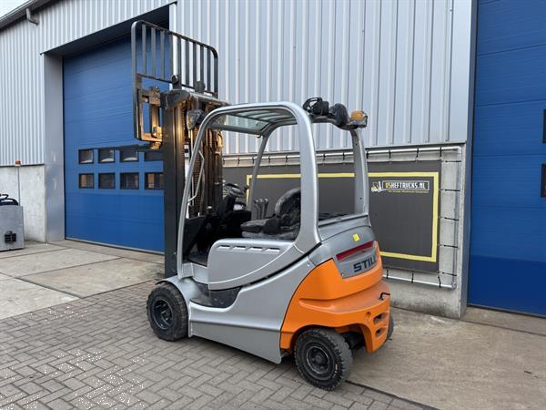 Grote foto vs 22466 elektrische triplex heftruck still rx60 30 bj2017 agrarisch heftrucks