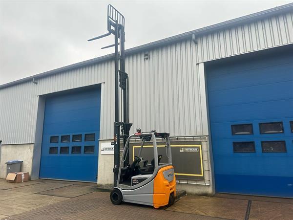 Grote foto vs 22468 elektrische triplex heftruck still rx20 16 bj2020 agrarisch heftrucks