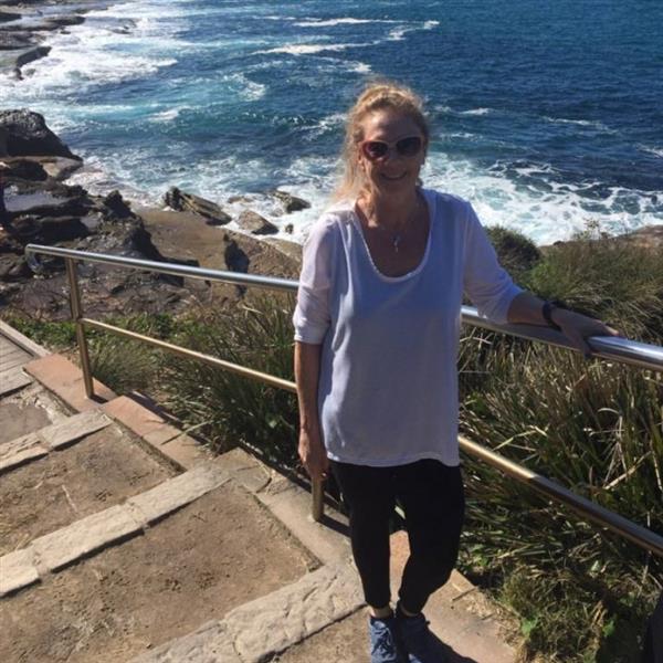 Grote foto ben jij die reislustige man contacten en berichten vrouw zoekt man