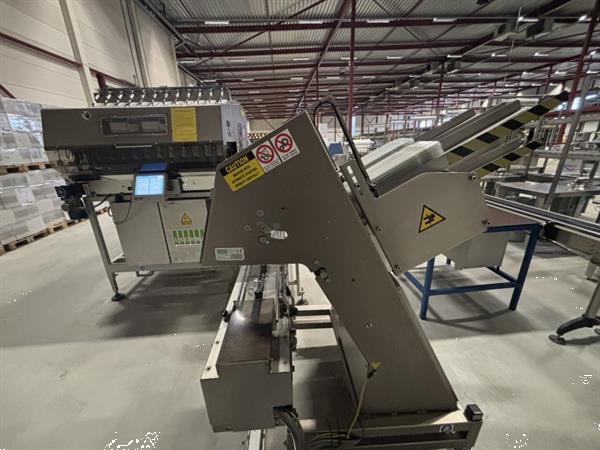 Grote foto sorma w12 126 afweegmachine met elevator punnet ontnester en vuller agrarisch tuinbouw