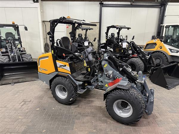 Grote foto giant g2700 x tra hd shovel nieuw kogeltrekhaak spatbordverbreders pro inching agrarisch shovels