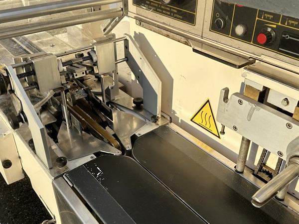 Grote foto ilapak superflow uno flowpackmachine agrarisch tuinbouw