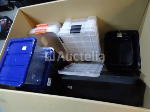 Grote foto pallet met verschillende bakken zie foto agrarisch oogstmachines