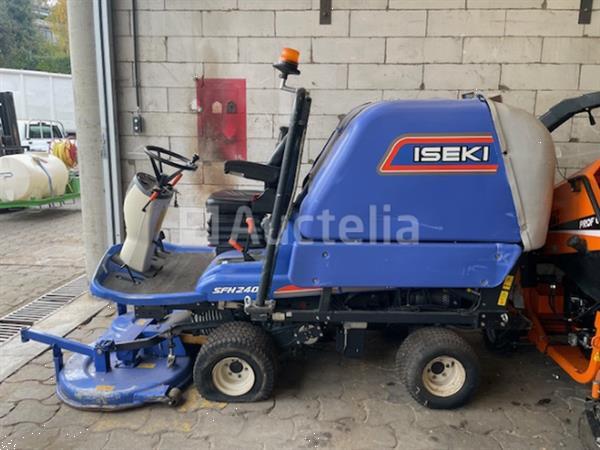 Grote foto iseki sfh240 professionele zitmaaier sbc550f tuin en terras zitmaaiers