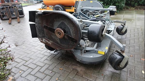 Grote foto gmr stensballe th3000c tuin en terras cirkelmaaiers