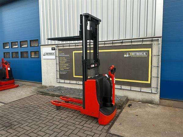 Grote foto vs 22497 elektrische duo stapelaar linded06 1724mm doe het zelf en verbouw hefwerktuigen