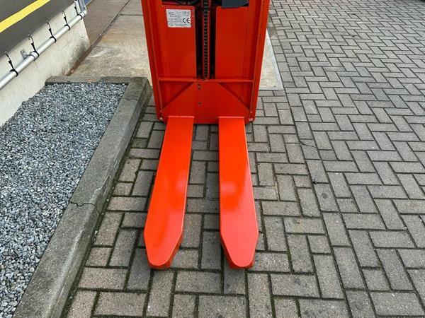 Grote foto vs 22493 compacte duo elektrische stapelaar linde 1010mm doe het zelf en verbouw hefwerktuigen