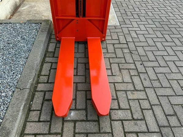 Grote foto vs 22495 compacte duo elektrische stapelaar linde 1010mm doe het zelf en verbouw hefwerktuigen