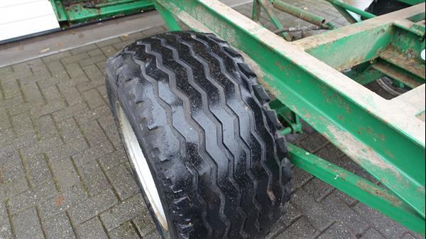 Grote foto lesscher 4 tons kipper agrarisch aanhangwagens