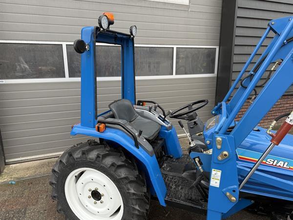 Grote foto iseki sial 21 4wd minitractor met voorlader frontlader agrarisch tractoren