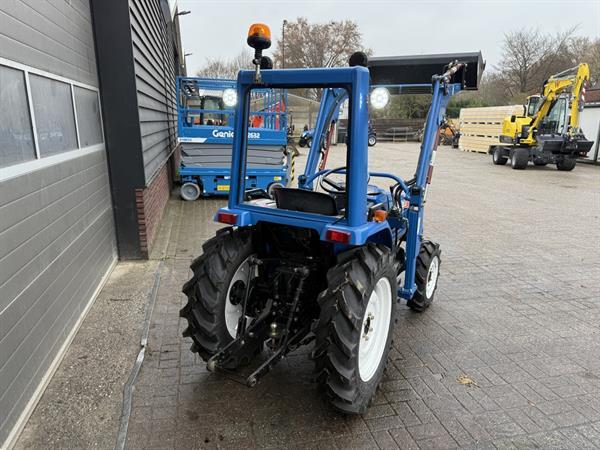 Grote foto iseki sial 21 4wd minitractor met voorlader frontlader agrarisch tractoren