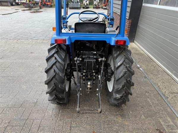 Grote foto iseki sial 21 4wd minitractor met voorlader frontlader agrarisch tractoren