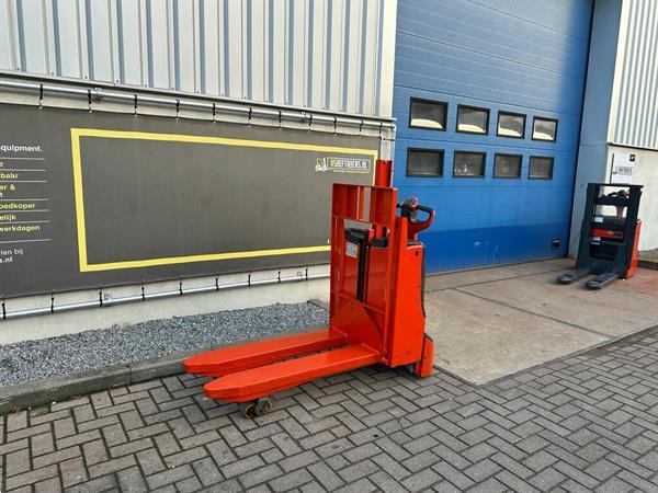 Grote foto vs 22499 compacte duo elektrische stapelaar linde 1010mm doe het zelf en verbouw hefwerktuigen
