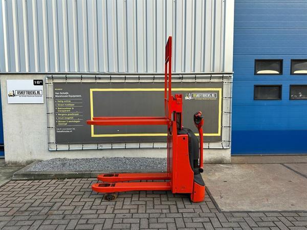 Grote foto vs 22500 compacte duo elektrische stapelaar linde 1010mm doe het zelf en verbouw hefwerktuigen
