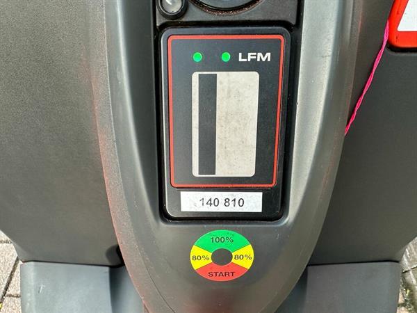 Grote foto vs 22500 compacte duo elektrische stapelaar linde 1010mm doe het zelf en verbouw hefwerktuigen