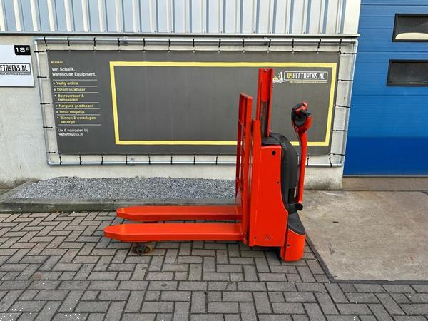 Grote foto vs 22500 compacte duo elektrische stapelaar linde 1010mm doe het zelf en verbouw hefwerktuigen