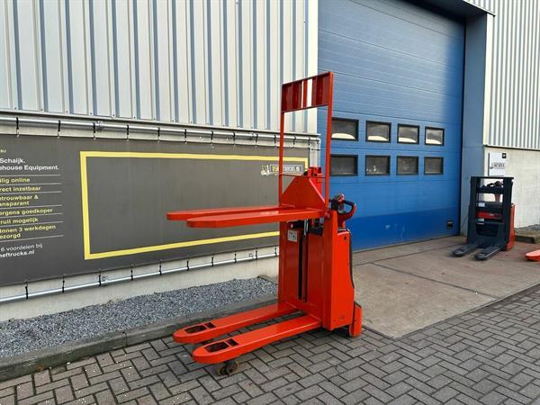 Grote foto vs 22500 compacte duo elektrische stapelaar linde 1010mm doe het zelf en verbouw hefwerktuigen