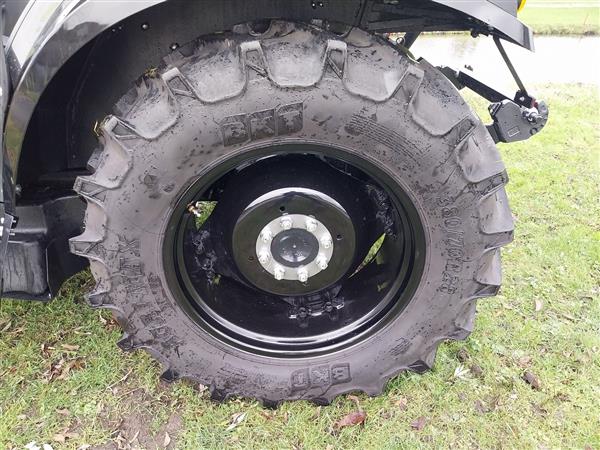 Grote foto solis 50 shuttle xl rops black edition agrarisch tractoren