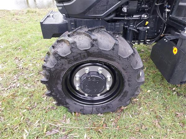 Grote foto solis 50 shuttle xl rops black edition agrarisch tractoren