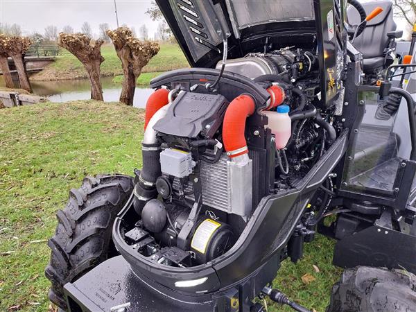 Grote foto solis 50 shuttle xl rops black edition agrarisch tractoren