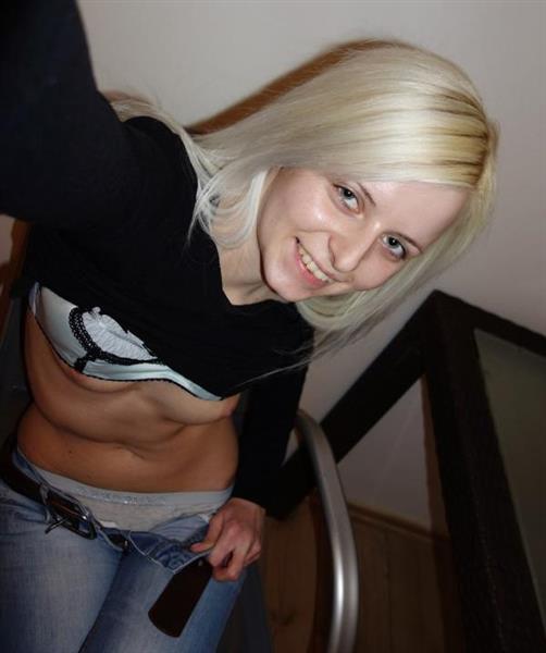 Grote foto een oudere man voor een beetje meer erotiek contact vrouw tot man