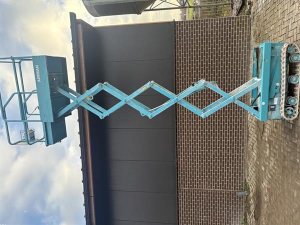 Grote foto hoogwerker rupshoogwerker airman encl045 schaarhoogwerker aichi doe het zelf en verbouw hoogwerkers