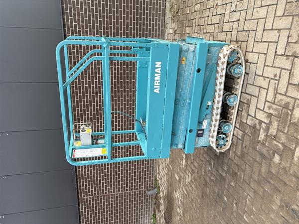 Grote foto hoogwerker rupshoogwerker airman encl045 schaarhoogwerker aichi doe het zelf en verbouw hoogwerkers