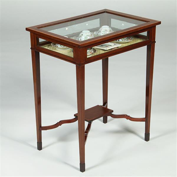 Grote foto vitrinetafeltje met ingelegde hulsthouten biezen langs boven en onderblad no.351955 antiek en kunst stoelen en banken