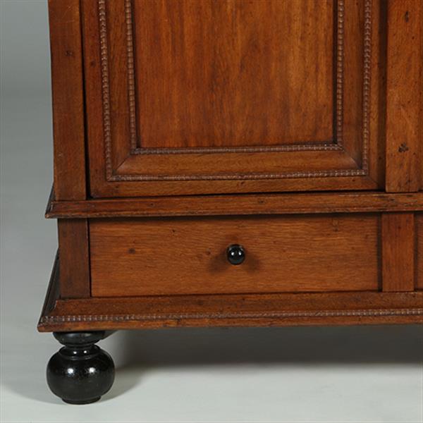 Grote foto kleine pastoorskast in warme kleur eikenhout ca 1700 no.351925 antiek en kunst stoelen en banken