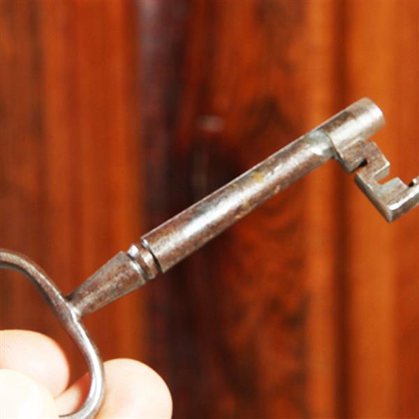 Grote foto grote pastoorskast in fabelachtig mooi palissander ca 1690 no.351945 antiek en kunst stoelen en banken