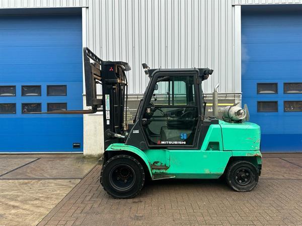 Grote foto vs 22526 lpg triplex 5tons heftruck mitsubishi fg50k 2 vorkenspreider agrarisch heftrucks