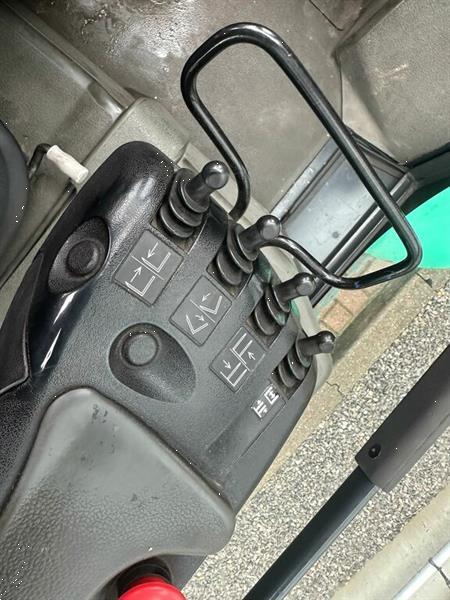 Grote foto vs 22526 lpg triplex 5tons heftruck mitsubishi fg50k 2 vorkenspreider agrarisch heftrucks