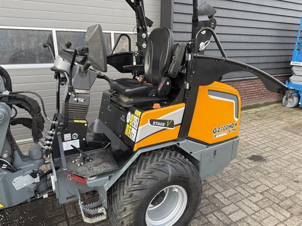 Grote foto giant g2700 x tra hd minishovel bj 2025 445 uur 635 lease agrarisch shovels