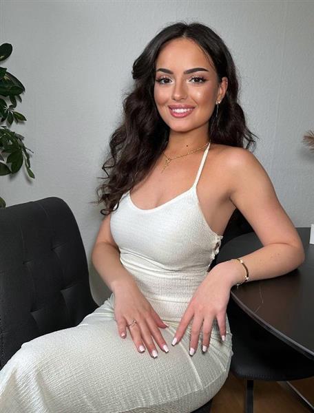 Grote foto aantrekkelijke verzorgde man gezocht contacten en berichten vrouw zoekt man