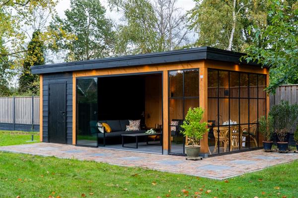 Grote foto houten bijgebouwen op maat. tuin en terras tuinhuisjes en blokhutten