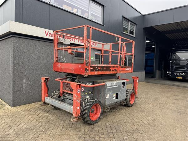Grote foto skyjack sj 6832rt schaarhoogwerker scissor 2014 4x4 kubota diesel 12m werkhoogte doe het zelf en verbouw hoogwerkers