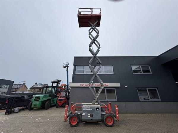 Grote foto skyjack sj 6832rt schaarhoogwerker scissor 2014 4x4 kubota diesel 12m werkhoogte doe het zelf en verbouw hoogwerkers