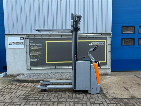 Grote foto vs 22530 elektrische triplex duo stapelaar still 5016mm doe het zelf en verbouw hefwerktuigen