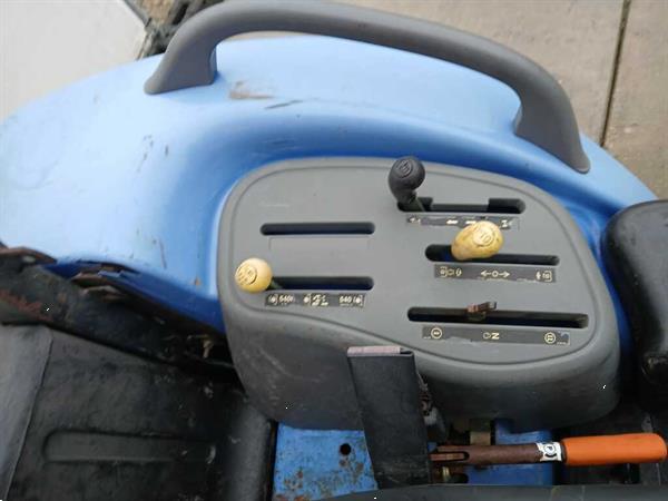 Grote foto new holland tc 40 agrarisch tractoren