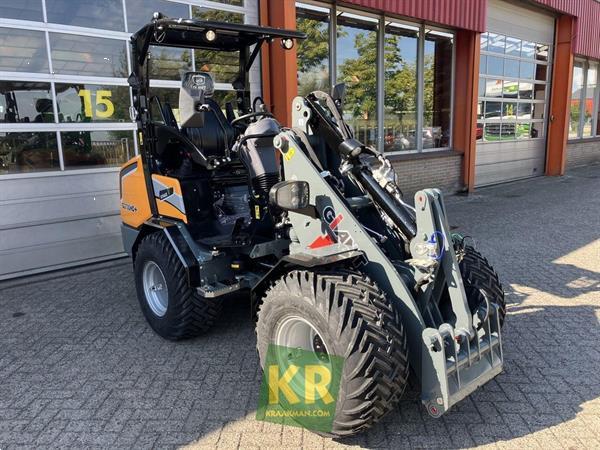 Grote foto giant g2700 hd 775439 agrarisch akkerbouw