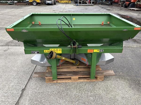 Grote foto amazone za m 900 kunstmestrooier agrarisch kunstmestrooiers