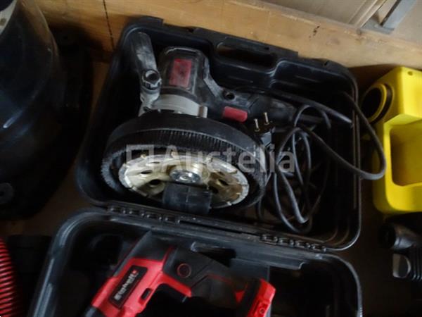 Grote foto snoerloze stofzuiger tuinpomp schroevendraaier schuurmachine boormachine blad zie detail doe het zelf en verbouw gereedschappen en machines