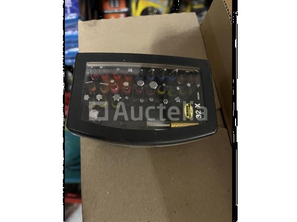 Grote foto 32 delige bit set met clip doe het zelf en verbouw onderdelen en accessoires